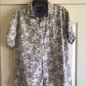 Tommy Bahama men’s shirt